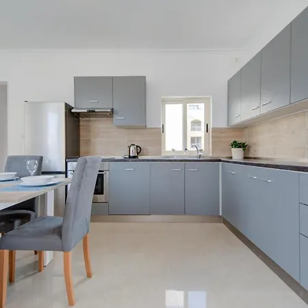 Few Minutes Across Portomaso Lane St Julains Apartment Apartment